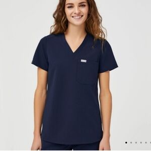 Figs Women's Blue Catarina One Pocket Scrub Top Size XXS Medical Nursing